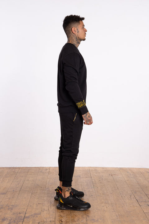 Sweatshirt with joggers